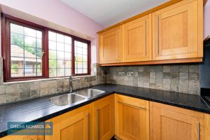 Kitchen- click for photo gallery